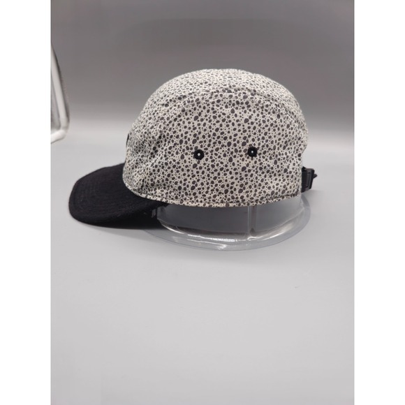 Nike Hat Cap Strap Back Gray Black Panel Lightweight Running Run AW84 Mens - Picture 2 of 5